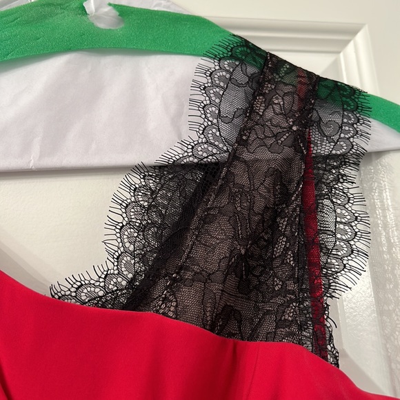 BCBG red and black lace gown - Picture 2 of 2